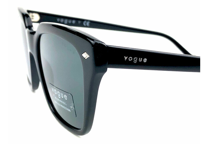 Vogue 5380  W44/87