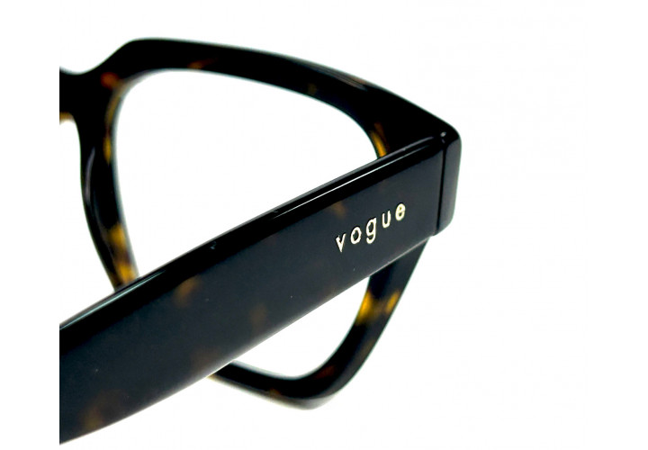 Vogue 5511 W656