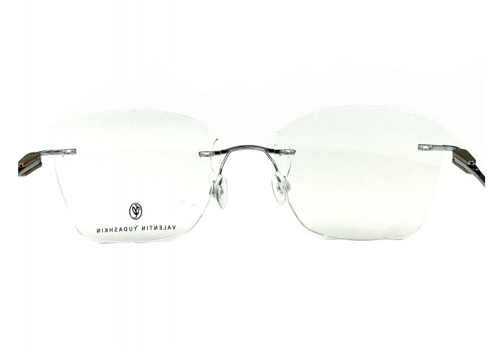 Valentin Yudashkin 1286 C2