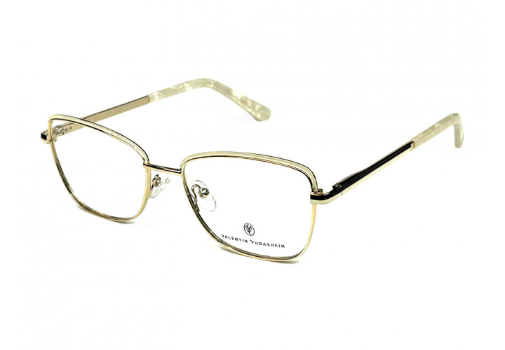 Valentin Yudashkin 6019 C1