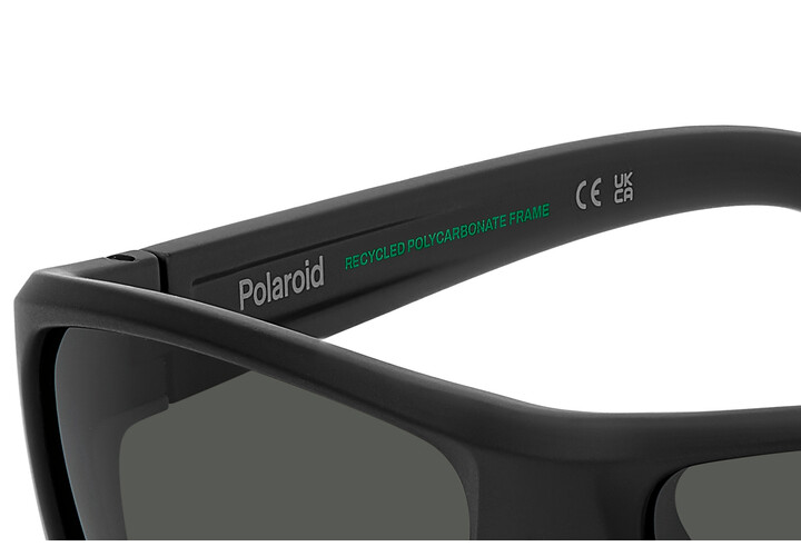 Polaroid 7057 003