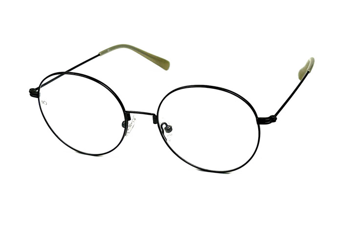 AVO Amadeo 4