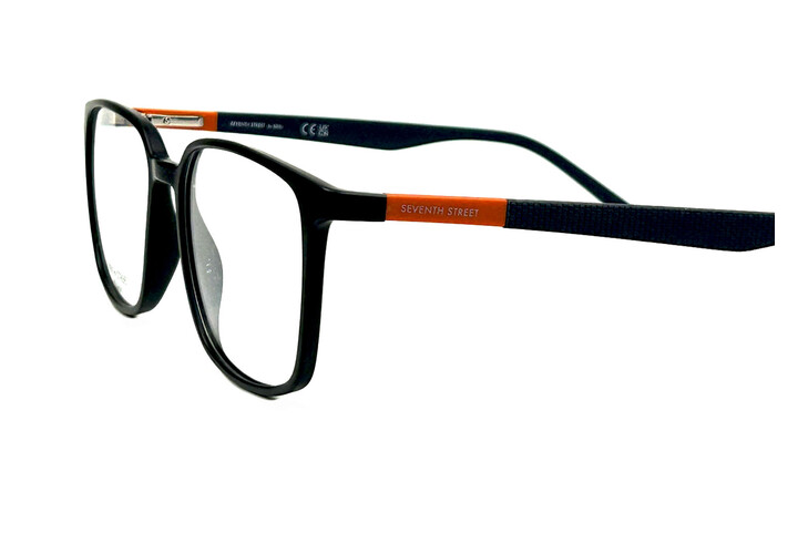 Seventh Street 121 RIW