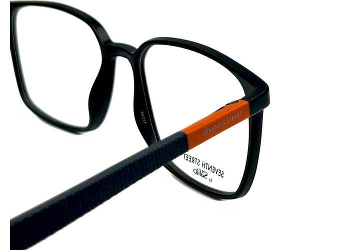 Seventh Street 121 RIW