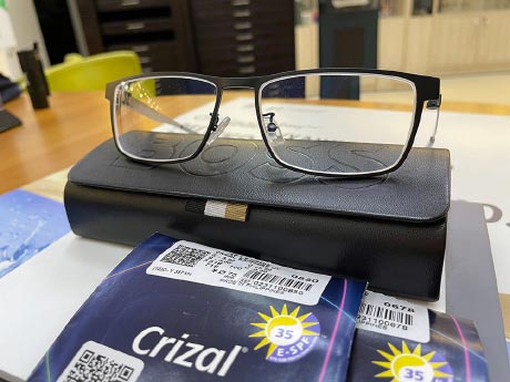 Очки на заказ Hugo Boss с линзами Essilor Ormix 1.6 As Crizal (пример выбора линз в оптике) Очки на заказ Hugo Boss с линзами Essilor Ormix 1.6 As Crizal (пример выбора линз)